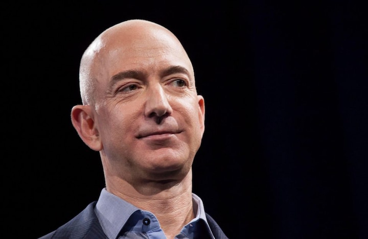 Upon return from space, Jeff Bezos announces $100 million 'Courage and Civility' award Jeff Bezos: ఫుల్ జోష్ లో బెజోస్.. రూ.1500 కోట్లతో అవార్డ్ ప్రకటన