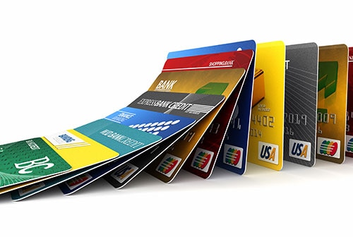 Insurance Cover On Debit and Credit Cards: take advantage of insurance cover on debit and credit cards in this way Credit Card કાર્ડથી દરેક કસ્ટમર્સને મળે છે વીમો, કઇ રીતે લઇ શકાય છે લાભ, જાણો...