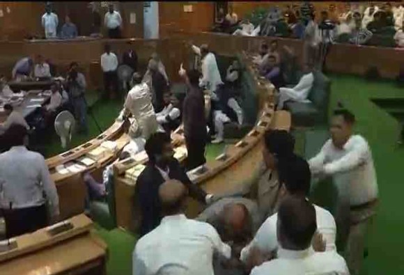 GSTને લઈને જમ્મુ-કશ્મીર વિધાનસભામાં હંગામો