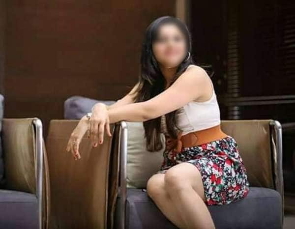 સીસીટીવી કેમેરામાં હિતેશ સિવાય બીજી કોઈ વ્યક્તિ દેખાતી નથી, એટલે પોલીસની પ્રાથમિક તબક્કે એવું માની લેવાયું હતું કે, આ ઘટના માત્ર આપઘાત જ છે, પરંતુ હવે પોલીસે અન્ય દિશામાં પણ તપાસ શરૂ કરી છે. રાત્રે 01:22 વાગ્યે ફાર્મહાઉસની લોબીમાં ધમાકો થયો તે ફાયરિંગનો જ છે કે કેમ તે અંગે પણ પોલીસને શંકા છે.