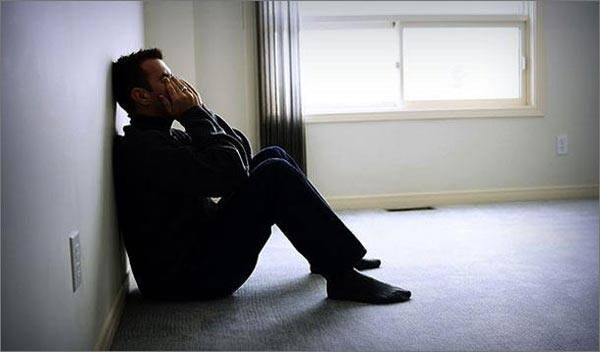 હિતેશને છોડવા તેઓએ રૂ.પાંચ લાખની માગ કરી હતી. પૈસાની વાત થતાં તેઓ હિતેશને લઇ ઘરે આવ્યા હતા. દરમિયાન વિશાલ અને તેના સાગરીતોએ મેઘાણીનગર પોલીસ સ્ટેશનમાં બળાત્કારની અરજી આપી હતી. જેના પગલે પોલીસે હિતેશને દોઢ દિવસ પોલીસ સ્ટેશનમાં બેસાડી રાખી અરજીનો જવાબ લઇ જવા દીધો હતો.