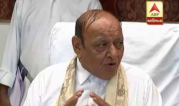 રાહુલ ગાંધીએ એ વખતે બાપુને ખાતરી આપી હતી કે 19 જુલાઇ સુધીમાં સંગઠનના માળખામાં ફેરફારો કરવામાં આવશે પણ આ મુદત પૂરી થવામાં છે છતાંય હાઇકમાન્ડે કોઇ પગલાં લીધાં નથી. પરિણામે બાપુએ ફરી જન્મદિનના બહાને સંમેલન બોલાવી હાઈકમાન્ડને ચીમકી આપવા શક્તિ પ્રદર્શન કરવા નક્કી કર્યું છે.