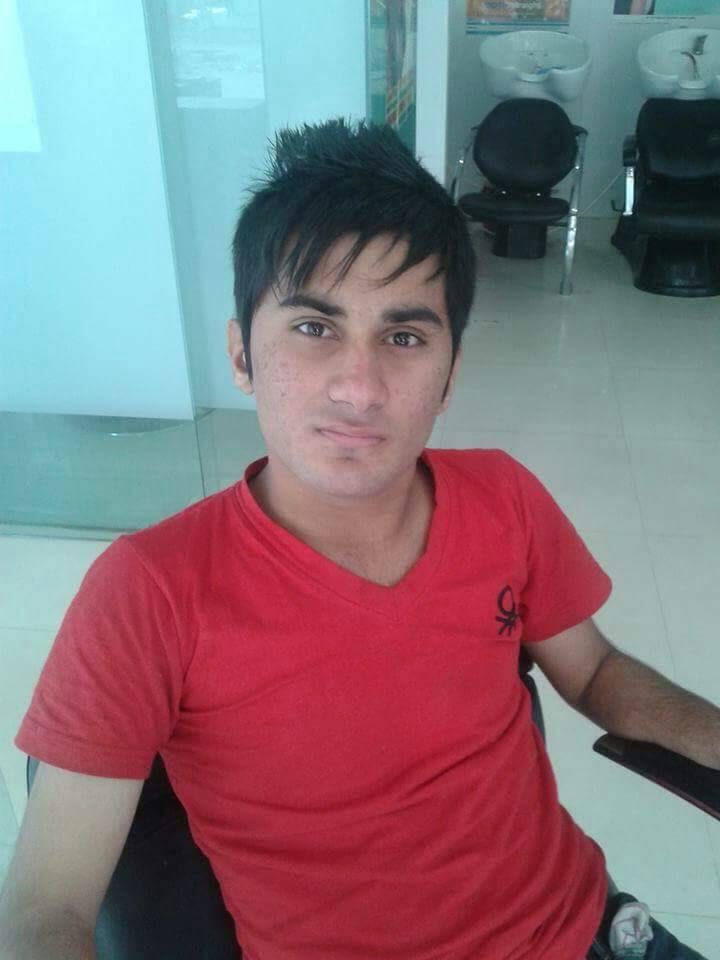 અમદાવાદઃ સાવકા પિતાના ત્રાસથી એક યુવકે આપઘાત કરી લેતાં ખળભળાટ મચી ગયો છે. પોલીસે આપઘાતની દુષ્પ્રેરણાના કેસમાં મૃતકના સાવકા પિતાની ધરપકડ કરી હતી. 