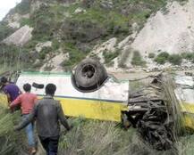 શિમલા પાસે રામપુરમાં બસ ખીણમાં ખાબકી, 28થી 30 યાત્રીઓના મોત