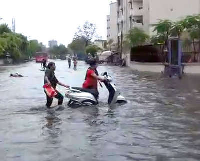 આગામી 48 કલાક સમગ્ર ગુજરાતમાં ભારે વરસાદની આગાહી, જાણો ક્યાં થશે અતિભારે વરસાદ અને ક્યાં મળશે રાહત