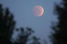 કાલે ખંડગ્રાસ ચંદ્રગ્રહણ, કઈ-કઈ રાશિઓ પર કરશે અસર, જાણો