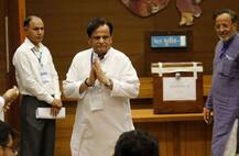 ભાજપને તગડો ઝટકો આપતા અહમદ પટેલ ગુજરાતથી રાજ્યસભા ચૂંટણી જીત્યા, જાણો કેટલા મત મળ્યા