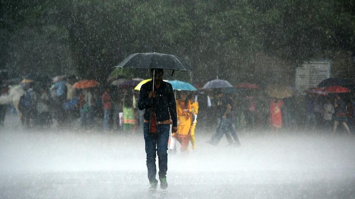 Meteorological Department issued orange alert in six districts of Madhya Pradesh ‏Madhya Pradesh Rain: मौसम विभाग ने जारी किया ऑरेंज अलर्ट, 17 जिलों में भारी बारिश का जताया अनुमान