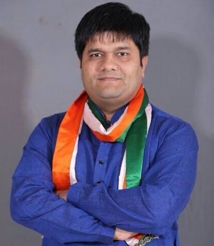 કોંગ્રેસના બેંગલોર ગયેલા ધારાસભ્યો પૈકી સાણંદના ધારાસભ્ય કરમશી મકવાણાએ ક્રોસ વોટિંગ કર્યું હતું. આ ઉપરાંત શંકરસિંહ વાઘેલા, મહેન્દ્રસિંહ વાઘેલા, રાધવજી પટેલ, ધર્મેન્દ્રસિંહ જાડેજા, અમિત ચૌધરી, સી.કે. રાઉલજી અને ભોળાભાઈ ગોહિલ એ 7 ધારાસભ્યોએ ક્રોસ વોટિંગ કરીને ભાજપના બળવંતસિંહ રાજપૂતને મત આપ્યો હતો.