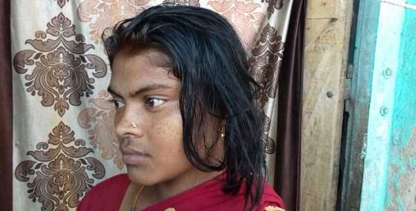 દમણઃ ચોટલીકાંડનો વધુ એક બનાવ સંઘ પ્રદેશ દમણમાં બન્યો છે. દમણનાં કેવડી ફળીયાની એક ચાલમાં રહેતી ૨૨ વર્ષિય પરિણીતાનાં વાળ રાત્રે કપાવાની ઘટના બની હતી. પરિણીતા મધુદેવીને રાત્રે ગભરાટ ઉપડતાં અચાનક જાગીજતાં પોતાના વાળ કપાયાનું જણાઈ આવ્યુ. ઘટનાં અંગે કલરીયા આઉટ પોસ્ટ પોલીસે કાર્યવાહી હાથ ધરી છે.