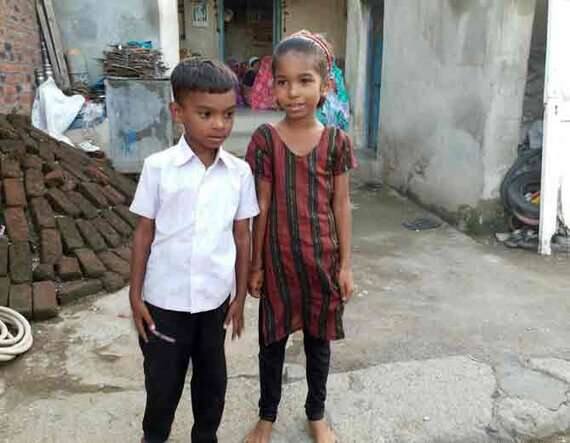 પિતાની હત્યા કર્યા પછી દીકરાએ પિતાના મૃતદેહ પાસે રોકકળ કરી પોતાના ગુનાને છુપાવવા પ્રયાસ કર્યો હતો. જોકે, બાળકોએ રડતી હાલતમાં પોલીસને હકીકત જણાવતા પોલીસે સુરેશની ધરપકડ કરી હતી. તપાસ કરતાં જાણવા મળ્યું હતું કે, સુરેશ રોજ દારૂ પિવાની કુટેવ ધરાવતો હતો. વધુમાં કોઈ કામ ધંધો પણ કરતો નહોતો. આ કારણે પિતાએ દીકરાને ઠપકો આપ્યો હતો. 