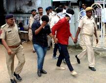 દારૂની મહેફિલમાં પકડાયેલા અમદાવાદના માલેતુજાર યુવક-યુવતીઓ કોણ છે? વાંચો આખું લિસ્ટ 