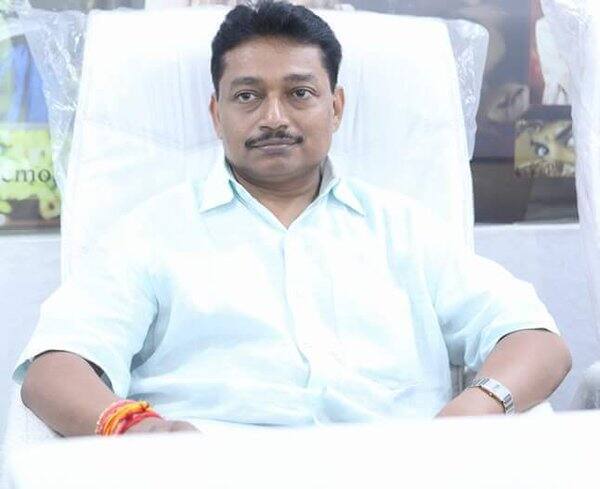 કોંગ્રેસ દ્વારા દક્ષિણ ગુજરાત અને આદિવાસી મતદારોને ધ્યાનમાં રાખીને ડો.તુષાર ચૌધરીને કાર્યકારી પ્રમુખ તરીકે નિમવામાં આવ્યા છે. 