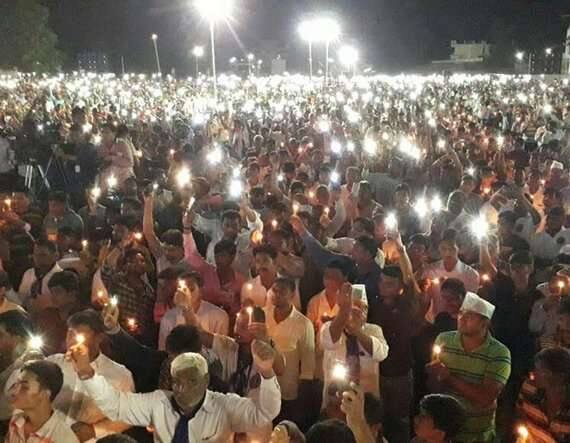 પાટીદાર અનામત આંદોલન ચાલુ રાખવાના નિર્ધાર સાથે હાર્દિકે જણાવ્યું હતું કે, અમને સત્તાની લાલચ નથી. અમારી એક જ માંગ છે અનામત જોઇએ છે તમે જ્યાંથી લાવો ત્યાંથી જોઈએ છે.હું તમને વચન આપું છું કે જે પોલીસવાળાઓએ પાટીદાર પર અત્યાચાર કર્યો છે એનો વ્યાજ સહિત હિસાબ લેવાનો છું. પાટીદારોએ કોંગ્રેસને એક મોકો આપવો જેથી કોંગ્રેસ પાટીદારો પર વિશ્વાસ મુકે. રાજ્યસભાની ચૂંટણીમાં પણ પાટીદાર ધારાસભ્યો વેચાયા હતાં.