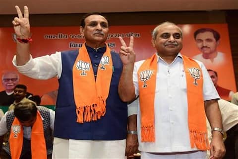 ભાજપ રૂપાણી સરકારના આ 8 પ્રધાનો સાથે ઘણા વર્તમાન ધારાસભ્યોની કાપશે ટિકીટ, જાણો વિગત ભાજપ રૂપાણી સરકારના આ 8 પ્રધાનો સાથે ઘણા વર્તમાન ધારાસભ્યોની કાપશે ટિકીટ, જાણો વિગત