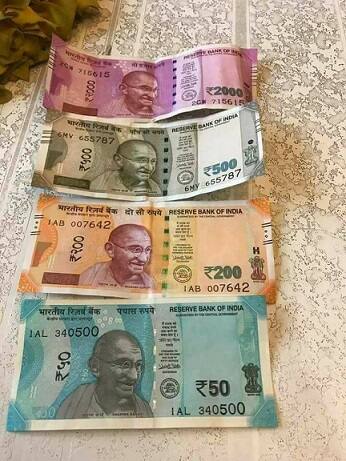 કેટલીક બેન્કોએ મશીનોના રિકેલિબ્રેશન માટે નવી નોટની ચકાસણી શરૂ કરવા એટીએમ કંપનીઓને કહ્યું છે. જોકે આ કંપનીઓને હજુ નવી નોટોનો પુરવઠો મળ્યો નથી. એટીએમ બનાવતી કંપનીઓએ જણાવ્યું હતું કે તેમને રૂપિયા ૨૦૦ની નોટ માટે એટીએમના રિકેલિબ્રેશન અંગે રિઝર્વ બેન્ક તરફથી કોઇ નિર્દેશ મળ્યો નથી. કેટલીક બેન્કોને નવી નોટની ચકાસણી શરૂ કરવા અનૌપચારિક જાણ કરી છે.