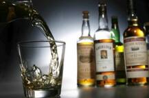 અમદાવાદઃ હોટલના રૂમમાં 7 પુરૂષ સાથે હતી 1 યુવતી ને પોલીસે પાડી રેડ, જાણો પછી શું થયું?