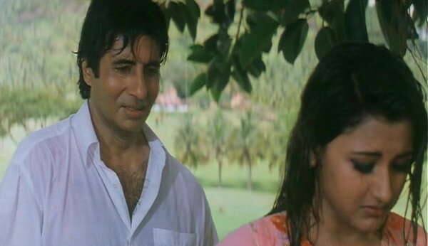 વૈશાલીના મતે સોની મેક્સે ફિલ્મ 'સૂર્યવંશમ'ના રાઇટ્સને 100 વર્ષ માટે ખરીદ્યા છે. આથી હવે જ્યારે રાઇટ્સ ખરીદવા પાછળ રૂપિયા લગાવ્યા છે તો ફિલ્મ તો બતાવવામાં આવશે જ.