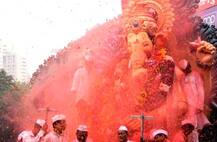 નર્મદામાં ગણેશ વિસર્જન યાત્રા બની તોફાની: યુવતીની છેડતી મુદ્દે તકરાર થતાં એકનું મોત, છ ઘાયલ