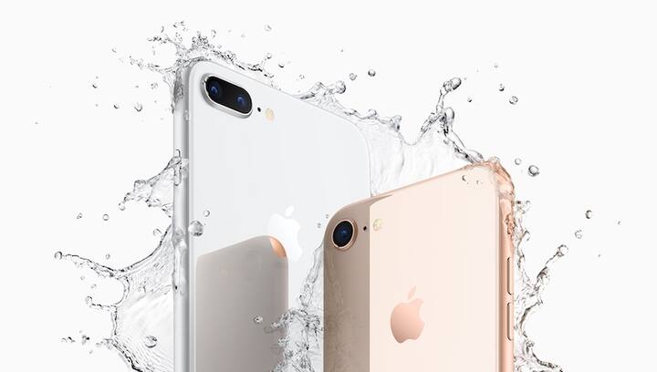  iPhone 8માં 12 મેગાપિક્સેલ કેમેરા આવશે. જ્યારે iPhone 7ની જેમજ iPhone 8માં 12 MPના બે રિયર સેંસર અપાયા છે. અન્ય ક્ષમતાની વાત કરીએ તો યુઝર્સ હવે નવા iPhoneથી 240 ફ્રેમ પ્રતિ સેકન્ડની સ્પીડથી 1080 પિક્સેલના વીડિયો રેકોર્ડ કરી શકશે.