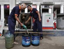 खुशखबरी! अब महंगे पेट्रोल-डीजल से मिलेगी मुक्ति, सिर्फ 60 रुपये में मिलेगा फ्यूल, सरकार ने बनाया खास प्लान