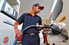 Petrol Diesel Rate: পটনা থেকে গুরুগ্রামে পেট্রোল-ডিজেল সস্তা; কলকাতায় কত হল লিটার ?