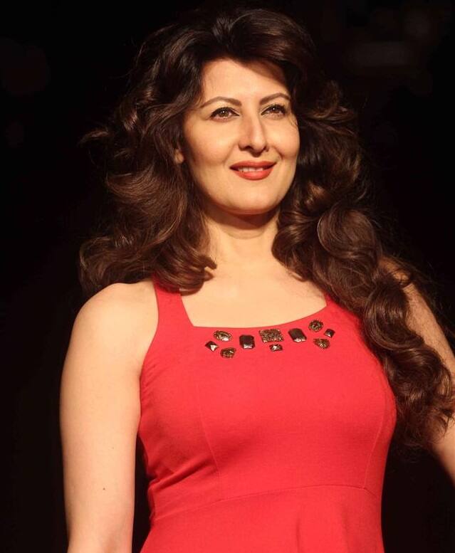  ટીવી શો ઇશ્કબાજના મેકર્સ સંગીતાને પોતાના શોમાં જોડવા માગે છે. મેકર્સનું કહેવું છે કે, સંગીતાનો ગ્લેમરસ લુક અને ગ્રે શેડ શો માટે ખૂબ જ ફાયદાકારક સાબિત થઈ શકે છે. શો સાથે જોડાયેલ કેટલાક સૂત્રોનું કહેવું છે કે, એક નેગેટિવ ભૂમિકા માટે સંગીતાનો સંપર્ક કરવામાં આવ્યો અને તેમણે રોલ કરવા માટે હા પાડી દીધી છે. જ્યારે કેટલાક મીડિયા અહેવાલ અનુસાર સંગીતાએ આ શો સાથે જોડાવા અંગે કોઈપણ સત્તાવાર નિવેદન આપ્યું નથી. 