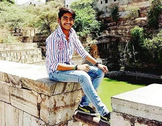 વિશાલ ડિપ્રેશનમાં હતો અને તેણે આત્મહત્યા કરી હતી. આત્મહત્યા માટે પ્રિન્સિપાલ સંજય તિવારી, વાઈસ પ્રિન્સિપાલ-સમન્યવ જવાબદાર હોવાનો આક્ષેપ તેના દાદાએ કર્યો હતો. બીજી તરફ પ્રિન્સિપાલે જણાવ્યું હતું કે, વિશાલને રસ્ટિકેટ નથી કર્યો. તેના દાદા તેમની મરજીથી અમદાવાદ લઈ ગયા હતા. સ્કૂલ પાસે ભરાડિયાની ટ્રાન્સફર સર્ટિફિકેટ માટેની અરજી પણ છે. છેડતીની વાતનો તેમણે ઇનકાર કર્યો હતો. 