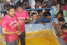 ગાંધીનગર: હાર્દિક પટેલે આ રીતે કર્યા પલ્લીના દર્શન, આવો હતો માહોલ