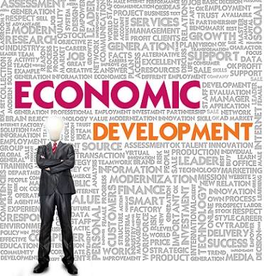 કેન્દ્રીય નાણામંત્રી અરુણ જેટલીએ રવિવારે નેશનલ એકેડમી ઓફ કસ્ટમ એક્સાઇઝ એન્ડ નાર્કોટિક્સના સ્થાપના દિને સંબોધન કરતાં જણાવ્યું હતું કે, જે લોકો દેશના વિકાસની માગ કરે છે તેમણે તે માટે કિંમત પણ ચૂકવવી જોઈએ, જોકે કરદાતા દ્વારા ચૂકવાતા ટેક્સનો પ્રમાણિકતાથી ખર્ચ થવો જોઈએ. જેટલીએ જણાવ્યું હતું કે, મહેસૂલી આવક શાસનની જીવાદોરી છે. મહેસૂલી આવક જ ભારતને વિકાસશીલ દેશમાંથી વિકસિત દેશ બનાવશે.