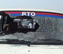 ભીલાડ: ‘ચલ સાઇડ મેં હો જા, નિકલ યહાં સે’: જાણો લૂંટારૂઓએ કેવી રીતે કરી લૂંટ