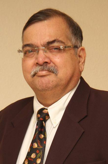 અભય વકીલ (એશિયન પેઈન્ટ્સ) - 17 હજાર કરોડ રૂપિયા