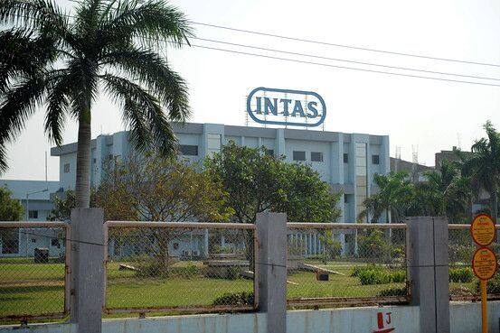 હસમુખ ચુડગર (ઇન્ટાસ ફાર્મા) - 19 હજાર કરોડ રૂપિયા