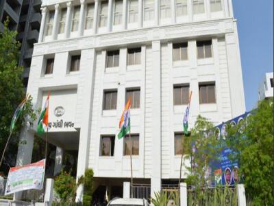 સુરત ઉત્તરમાં દિનેશભાઈ કાછડિયા, તાલાળામાં ભગવાનભાઈ બારડ, ચાણસ્મામાં લાલજીભાઈ દેસાઈ, ધરમપુરમાં કિશનભાઈ પટેલ અને ભરૂચમાં ઈકબાલભાઈ પટેલનું નામ પાક્કુ મનાય છે.