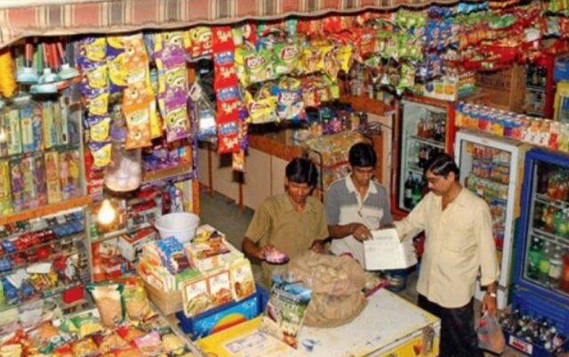 GST કાઉન્સિલે નાના તથા મધ્યમ ઉદ્યોગોને ટેક્સ ભરવા અને રિટર્ન ફાઈલ કરવા બાબતે મોટી રાહત આપી છે. વર્ષે 1.5 કરોડ સુધીનું ટર્નઓવર ધરાવતી કંપનીઓએ હવે દર મહિનાને બદલે ત્રિમાસિક રિટર્ન ફાઈલ કરવું પડશે. GSTમાં રજિસ્ટર થયેલી કંપનીઓમાંથી 90 ટકા કંપની 1.5 કરોડથી ઓછુ ટર્ન ઓવર ધરાવતી કંપનીઓ છે. તેમાંથી સરકારને ટેક્સની માત્ર 5થી 6 ટકા આવક જ થાય છે.