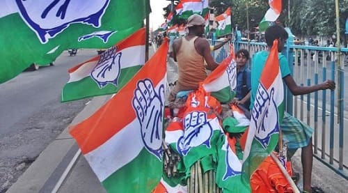 અમદાવાદ: ગુજરાતમાં ચૂંટણીના જેમ જેમ નજીક આવે છે તેમ તેમ રાજકારણમાં વધારે ગરમાવો જોવા મળે છે. ત્યારે કોંગ્રેસે ગુજરાત વિધાનસભા ચૂંટણીને અનુલક્ષીને કવાયત આદરી છે. કેન્દ્રીય સ્ક્રિનીંગ કમિટીએ ત્રણ દિવસ દિલ્હીમાં વિસ્તૃત ચર્ચા કર્યા બાદ 72 જેટલા ઉમેદવારો અંગે નક્કી કરી લેવામાં આવ્યું છે. જેમાં મોટા ભાગના રીપિટ જોવા મળી રહ્યા છે. જોકે મુખ્ય વાત એ પણ છે છેલ્લા કેટલાય સમયથી પાટીદાર આંદોલન ચાલી રહ્યું છે તેને ધ્યાનમાં રાખીને કોંગ્રેસે 72 લોકોની યાદી તૈયાર કરી છે તેમાં સૌથી વધુ પાટીદારો છે.