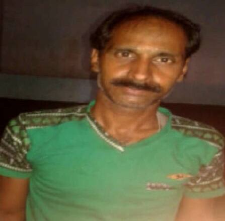 પટના: બિહારના પૂર્ણિયા જિલ્લામાં બળાત્કારનો મામલો સામે આવ્યો છે. પત્નીના પિયરે જતાં જ તે દીકરીને પત્ની જેમ રાખવા લાગ્યો અને તેની સાથે શારીરિક સંબંધ પણ બનાવવા લાગ્યો હતો. જ્યારે દીકરીએ વિરોધ કર્યો તો તેને મારી નાખવાની ધમકી આપી હતી. જેમ-તેમ કરીને દીકરીએ આ વાતની જાણ માને કરી હતી ત્યારબાદ માએ પોલીસ સ્ટેશનમાં ફરિયાદ નોંધાવી હતી. પોલીસે આરોપી પિતાની ધરપકડ કરી હતી.