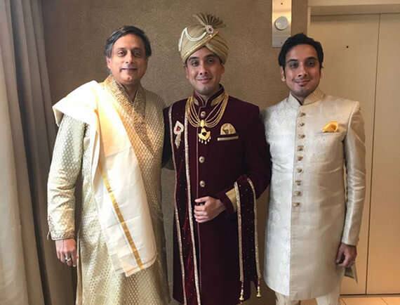 ગુજરાતમાં વિધાનસભાની ચૂંટણીઓ યોજાવા જઈ રહી છે, ત્યારે પીએમ નરેન્દ્ર મોદીએ કોંગ્રેસ પર સીધું નિશાન તાકતા તેના પર ગુજરાત અને ગુજરાતીઓથી નફરત હોવાનો આક્ષેપ કર્યો હતો. જેનો થરુરે જવાબ આપ્યો હતો. 
