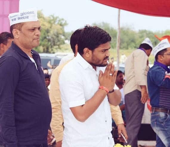 આ મુદ્દે એવી ખાતરી આપવામાં આવી હતી કે, સરકાર આ રકમમાં વધારો કરશે. આ ઉપરાંત પાટીદાર આદોલન વખતે મૃત્યુ પામેલા પાટીદાર યુવાઓના પરિવારને પાટીદાર સંસ્થાઓ રૂપિયા ૨૦ લાખની સહાય ચૂકવશે. આમ, અમિત શાહે પાટીદાર કોર કમિટીને તમામ રીતે મદદરૂપ થવા ખાતરી આપી હતી.