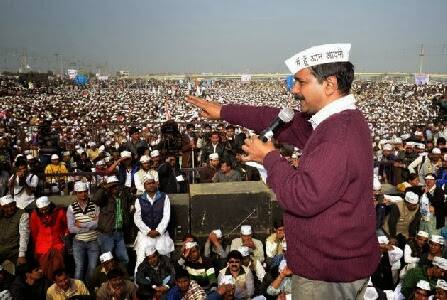 કામરેજ વિધાનસભા - રામ ઘડુક: આગેવાન એવાં રામ ઘડુક એન્જીનીયર ની પદવી ધરાવેછે ૩૪વર્ષીય રામભાઇ પાટીદાર સમાજ માં નાનપણથી જ સેવાનાં કાર્ય માં કાર્યરત્ છે પાટીદાર અનામત આંદોલનમાં ખુબ જ સક્રીય ભાગ ભગવી સુકવેલા છે સરદાર પટેલ યુવા સંગઠન અને જય જવાન નાગરિક સમિતિ જેવા સંગઠન માં લાંબા સમયથી સક્રિય છે સેલા ડોઢ વર્ષ થી કામરેજ વિધાનસભા માં જનહિત પ્રક્ષોપર અલગ અલગ લડાઈ લડી શુક્યા છે પોતાના સમાજ જોડે થયેલ અન્યાય નો બદલો લેવા અને રાજકીય પરિવર્તન માં યુવાન તરીકે ભાગીદાર બનવા આ વખતે કામરેજ વિધાનસભા માં આમ આદમી પાર્ટીના ઉમેદવાર છે
