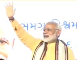 વડોદરાઃ મોદીએ 1140 કરોડના વિકાસ કાર્યોનું કર્યું ખાતમૂર્હુત, લોકોને મજામાં કહીને સંબોધ્યા