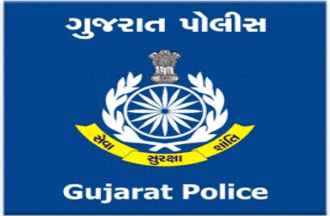  અમદાવાદ ખાતે ઝોન 2માં ડેપ્‍યુટી પોલીસ કમિશ્નર તરીકે ફરજ બજાવતા શ્રીમતિ ઉષા મહીસાગરનાં એસ.પી. તરીકે પોસ્‍ટીંગ આપવામાં આવ્‍યું છે.