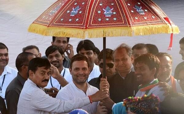 તેમને જણાવ્યું હતું કે અલ્પેસ ઠાકોરનું સૌરાષ્ટ્રમાં કોઈ મહત્વ નથી. સૌરાષ્ટ્રના લોકો તેને અમારી તમામ જ્ઞાતિને કારણે પરિચિત થયા હતા અને તે સમાજના લોકો થકી મોટા હતા હવે જ્યારે તેમણે કોંગ્રેસનો જ સાથ લીધો છે ત્યારે એ સૌરાષ્ટ્રમાં કોઈ પણ બેઠક પરથી ઊભા રહેશે તો અમારી ટીમ તેને હરાવા માટે કામે લાગી જશે. 