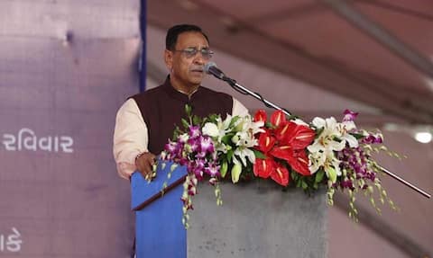 અનામત અંગે CM વિજય રૂપાણીએ હાર્દિક પટેલને શું કહ્યું? જાણો વિગતે અનામત અંગે CM વિજય રૂપાણીએ હાર્દિક પટેલને શું કહ્યું? જાણો વિગતે