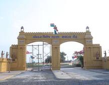 અમરેલીમાં સુરતીએ બનાવ્યું \'ગોલ્ડન વિલેજ\', જાણો કોણ કરશે ઉદ્ધાટન