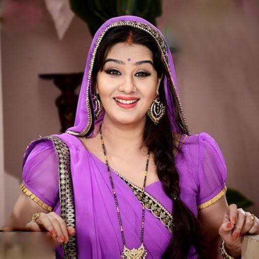 આ શોનો એક વીડિયો સામે આવ્યો છે જેમાં શિલ્પા શિંદે સપના ચૌધરી સાથે પોતાના લગ્ન અને વન નાઈટ સ્ટેન્ડને લઈ વાત કરતી જોવા મળી રહી છે. શિલ્પા સપના સામે આડકતરી રીતે પોતે વન નાઈટ સ્ટેન્ડ દ્વારા અજાણ્યા પુરૂષો સાથે એક રાત માટે સેક્સ માણી ચૂકી હોવાની કબૂલાત કરે છે.