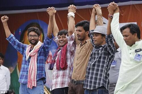 ઊનાકાંડના પીડિત યુવાનોને સરકારી નોકરી અને પાંચ એકર જમીન, બીપીએલ કાર્ડ, તમામ જિલ્લામાં એટ્રોસિટી એક્ટના ગુનાઓ ચાલે તેવી સ્પેશિયલ કોર્ટ, દલિતોને જમીનોની ફાળવણી, ગટરમાં સફાઈ કરતા સમયે મૃત્યુ પામેલા કામદારોને આર્થિક સહાય ચૂકવાય, રિઝર્વેશન એક્ટ, બેરોજગાર યુવાનોને બેકલોગની જગ્યામાં ભરતી, ઘરવિહોણાને આવાસ, આંદોલનકારીઓ સામે પોલીસ કેસ પરત ખેંચવા, કેન્દ્ર સરકાર દ્વારા મેઇડ ઇન ઇન્ડિયા અંતર્ગત રાજ્યના 50 હજાર દલિત યુવાનોને સ્ટાર્ટઅપ આપે, ફિક્સ પગાર પ્રથા, કોન્ટ્રાક્ટ પ્રથા બંધ કરવામાં આવે.