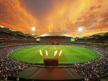 આ ભારતીય બેટ્સમેને ફટકારેલી એવી સિક્સર કે બોલ બીજા શહેરમાં જઈને પડ્યો