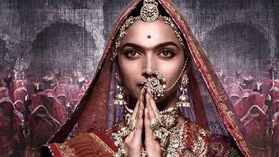 અલાઉદ્દીન ખીલજી અને પદ્માવતી વિશે બતાવાયેલી વાતો ઇતિહાસ અને સત્યથી વેગળી છે. જેનાથી રાજપૂત સમાજની લાગણીઓને ઠેસ પહોંચી રહી છે. જેની સામે સંજયલીલા ભણસાલીના પ્રોડક્શન હાઉસે કહ્યું કે, આ ફિલ્મને હજી સેન્સર બોર્ડનું સર્ટિફિકેટ મળ્યુ નથી. તેવામાં આ અરજી પ્રિમેચ્યોર સ્ટેજ પર કરવામાં આવી છે. હજુ તો ફિલ્મનું પૂરું પ્રોડક્શન પણ પૂર્ણ નથી થયું. 