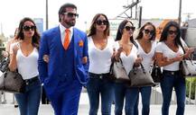 આ ઓસ્ટ્રેલિયન ટોબેકો ટાયકૂન ટ્રેવર્સ બેનોનના છે નવાબી શોખ, બિકિની અને ન્યૂડ ગર્લ્સ સાથે કરે પાર્ટી, જાણો વિગતે